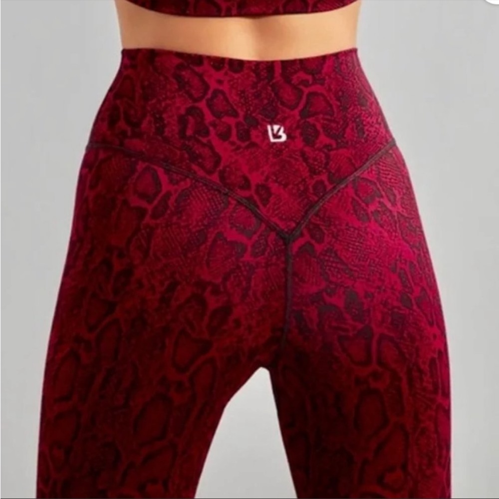 Buffbunny Evolve Leggings Snake Print Legging  Medium